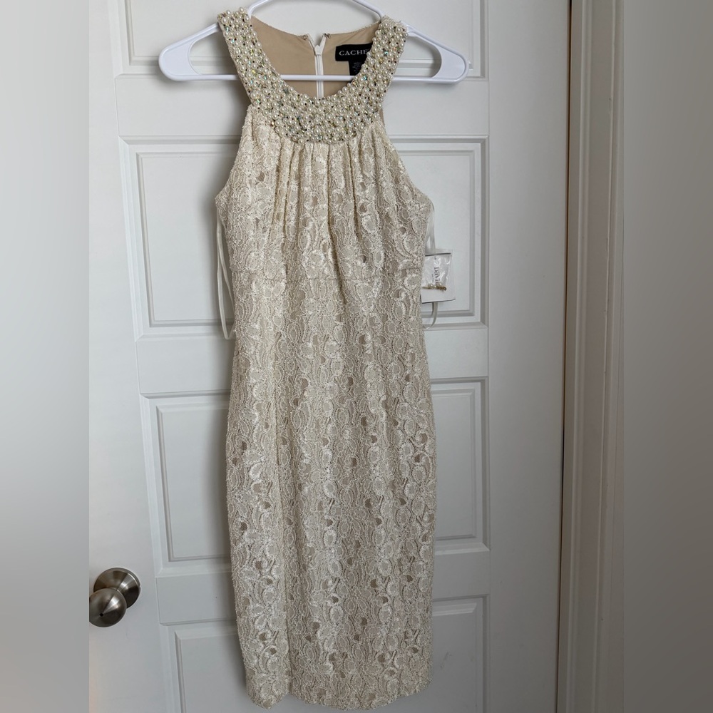 Elegant Cream Lace Woman’s Dress - Picture 2 of 3